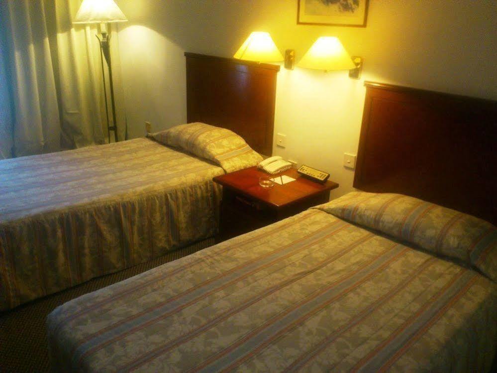 Gocos Hotel Klang Kültér fotó