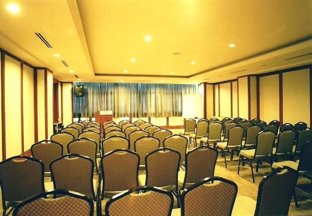 Gocos Hotel Klang Kültér fotó