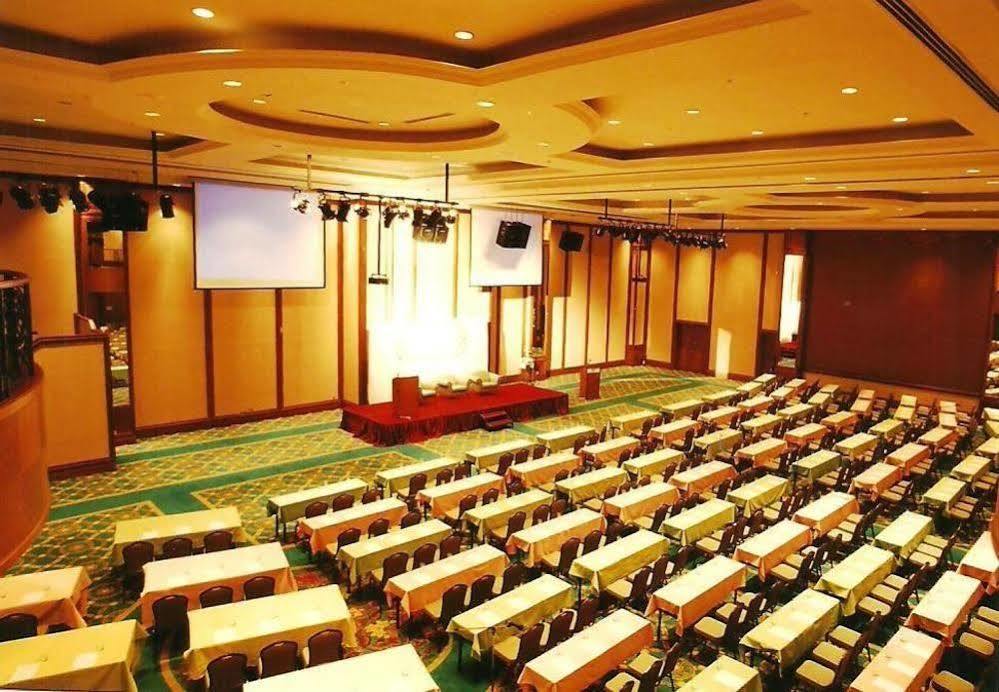 Gocos Hotel Klang Kültér fotó